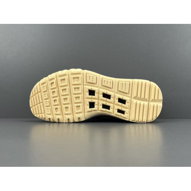 GOD BATCH Tom Sachs x Nike Craft Mars Yard Shoe 3.0 IF2885-100