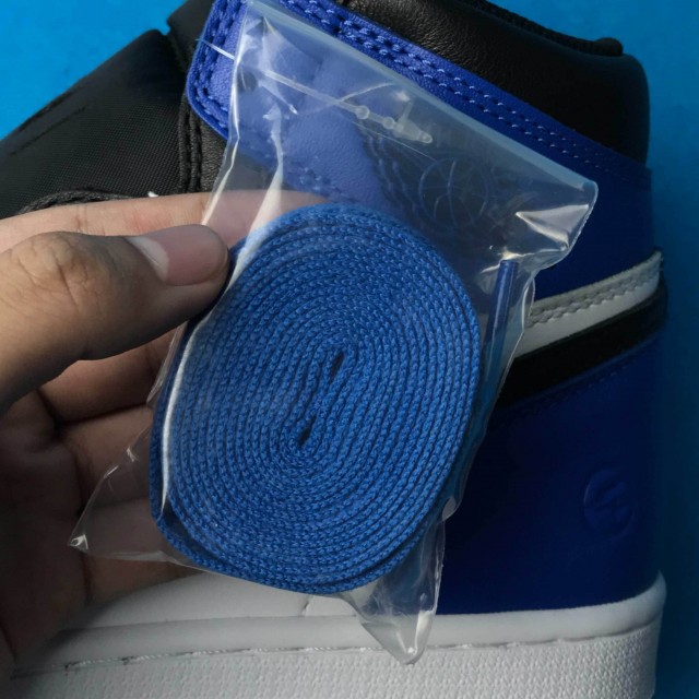 GET BATCH Fragment Design x Air Jordan 1 Retro High OG 716371 040