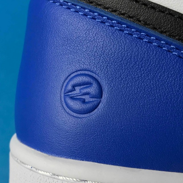 GET BATCH Fragment Design x Air Jordan 1 Retro High OG 716371 040
