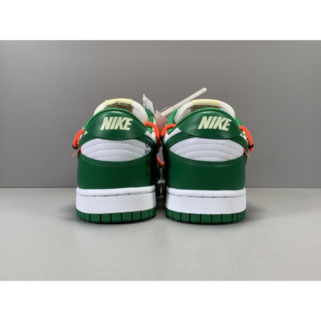 GD BATCH Off-White x Futura x NK SB Dunk Low CT0856-100
