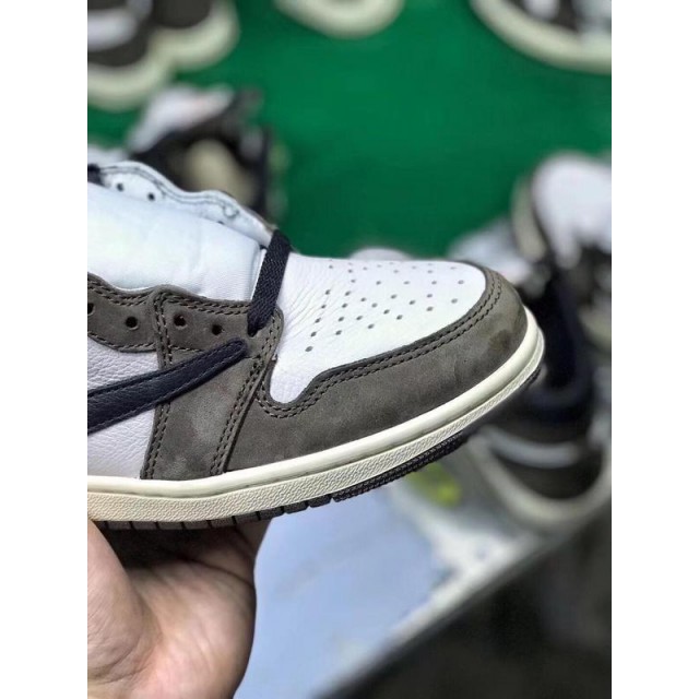 H12 Batch Men's Travis Scott x Air Jordan 1 AJ1 CD4487 100 H12 Batch Men's Travis Scott x Air Jordan 1 AJ1 CD4487 100